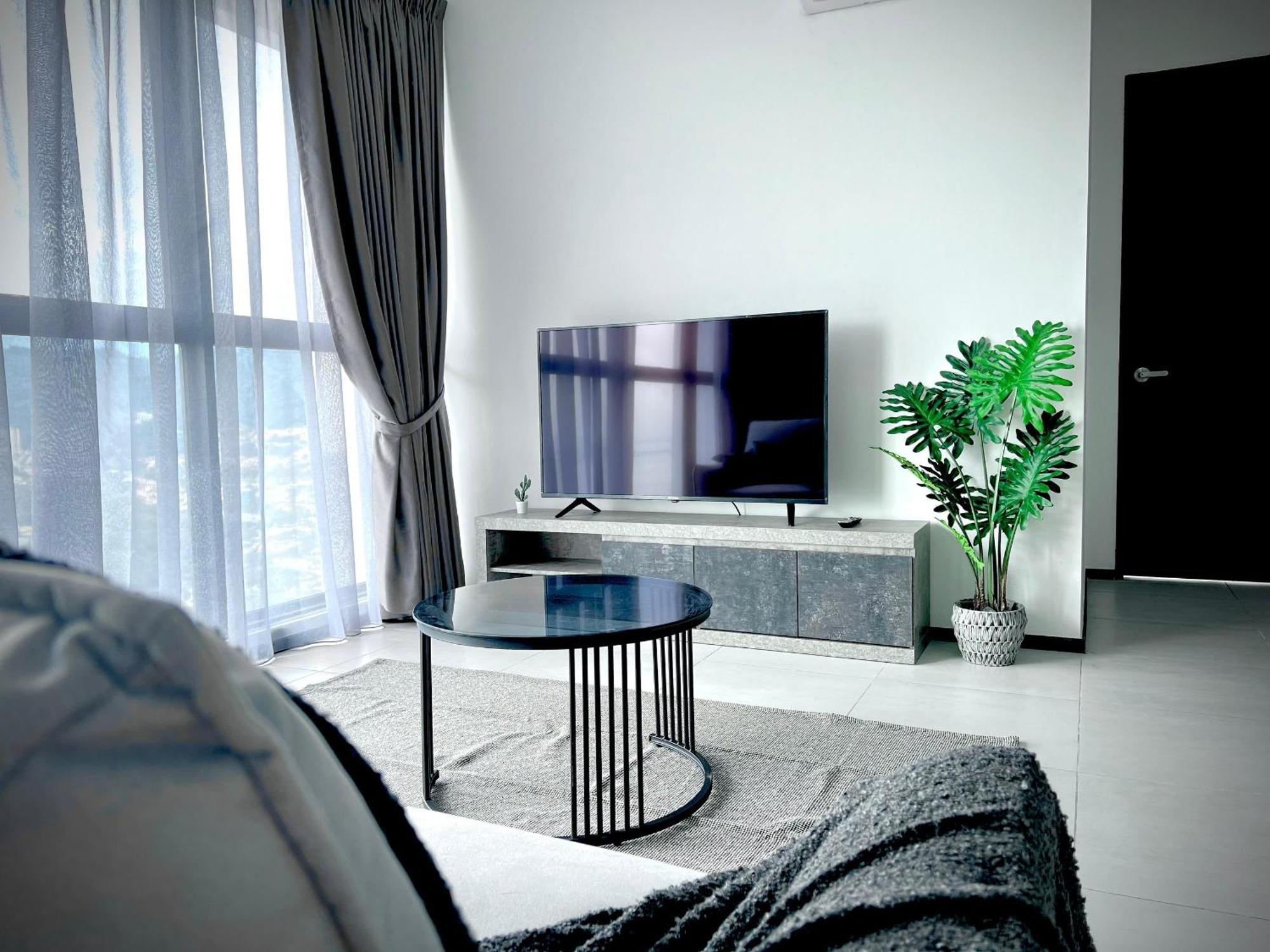 Urban Suites Two Or Three Bedroom Georgetown By Anc Jelutong Exterior photo
