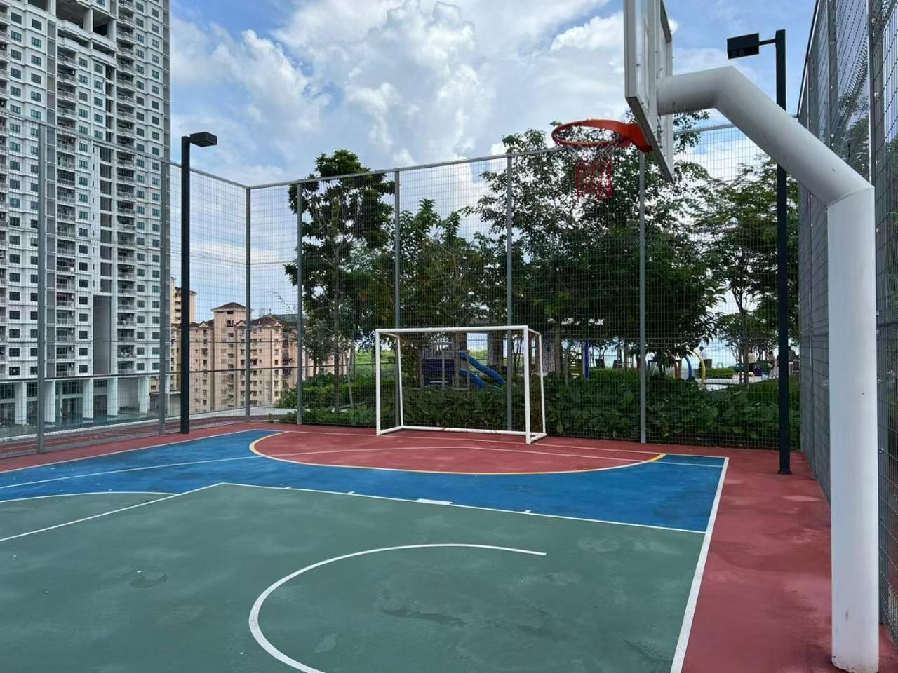Urban Suites Two Or Three Bedroom Georgetown By Anc Jelutong Exterior photo