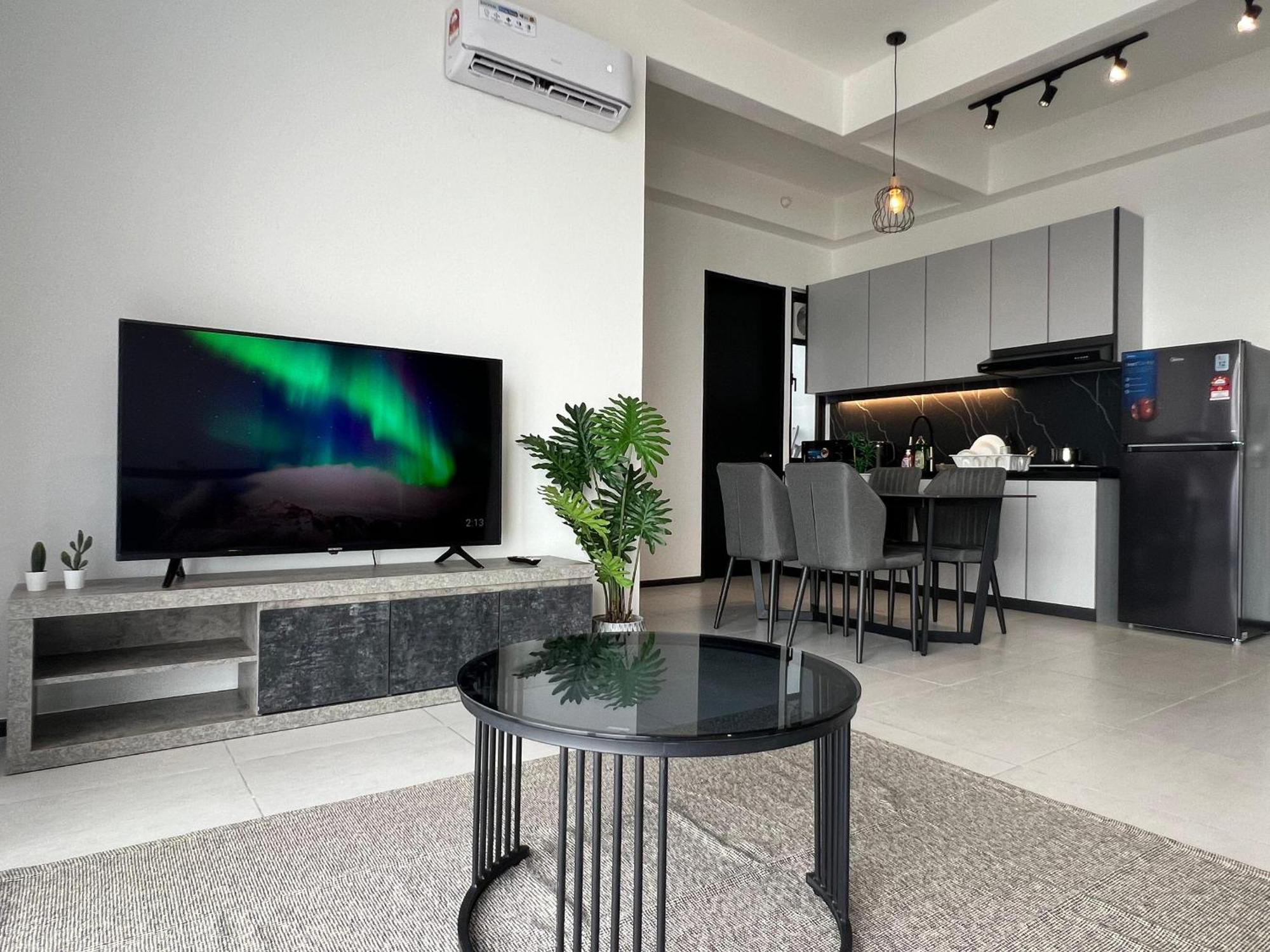 Urban Suites Two Or Three Bedroom Georgetown By Anc Jelutong Exterior photo