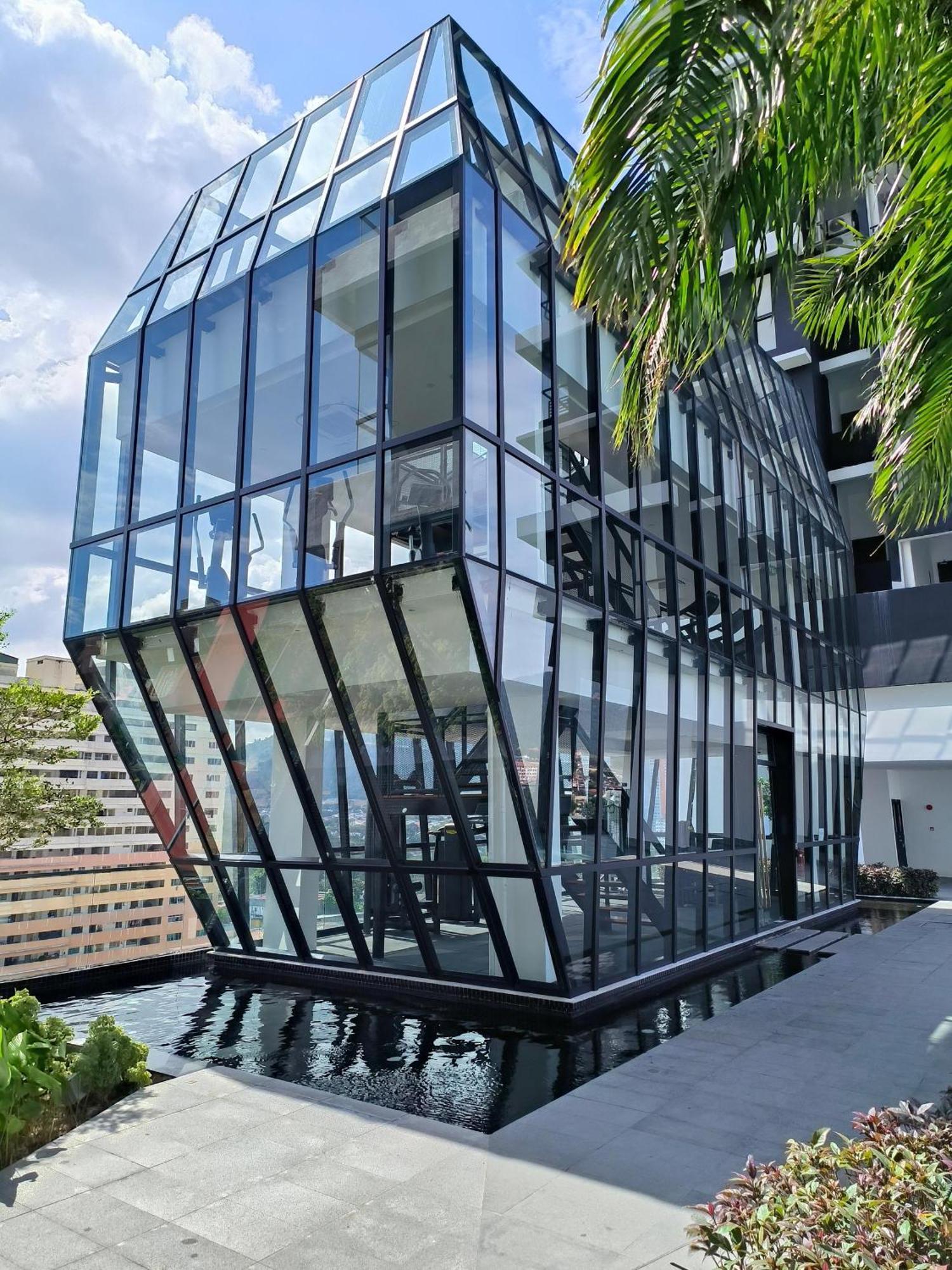 Urban Suites Two Or Three Bedroom Georgetown By Anc Jelutong Exterior photo