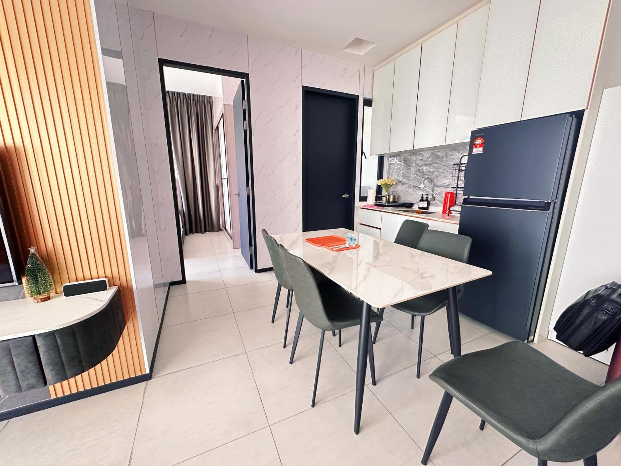 Urban Suites Two Or Three Bedroom Georgetown By Anc Jelutong Exterior photo